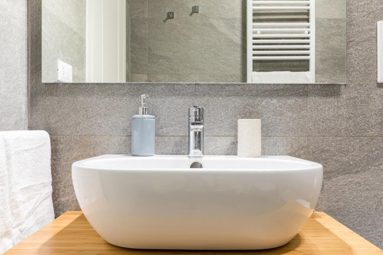 Porto Fluviale House Apartment Rome Exterior photo